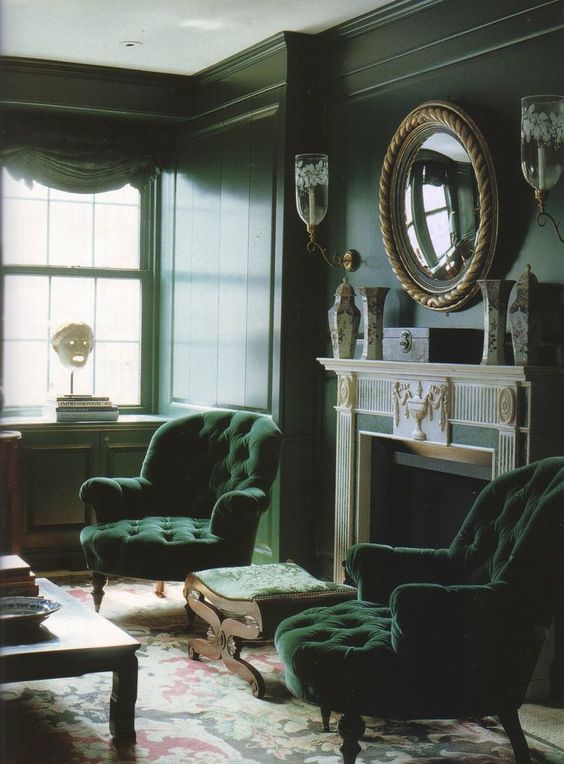 Green of intense and elegant color