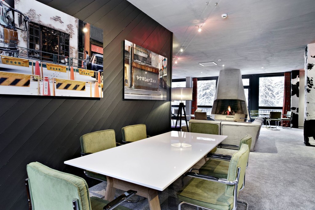 Urban photographs for modern dining room