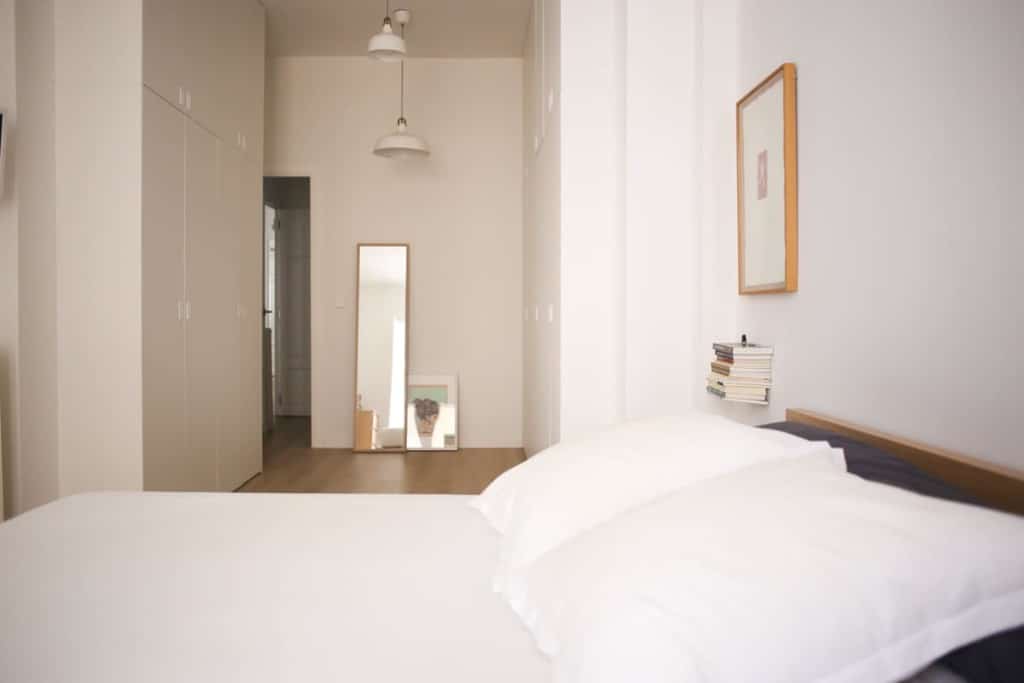 Minimalist room